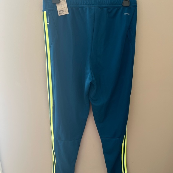Adidas sweatpants - Picture 3 of 3